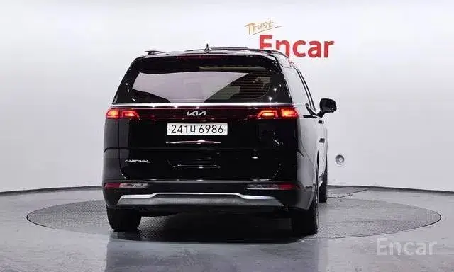 KIA CARNIVAL NOBLESSE 2022