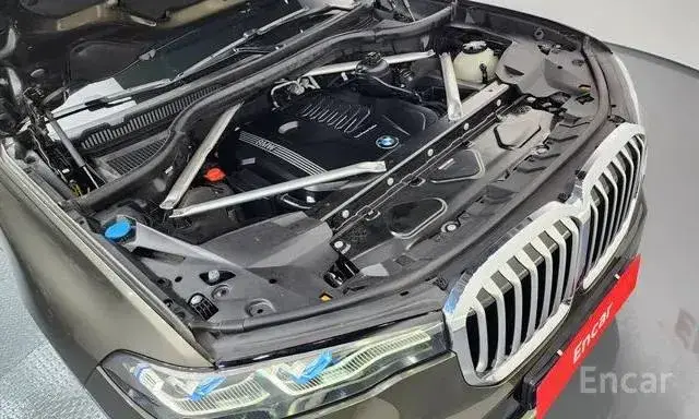 BMW X7 2022