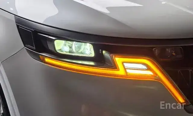 KIA CARNIVAL SIGNATURE 2022