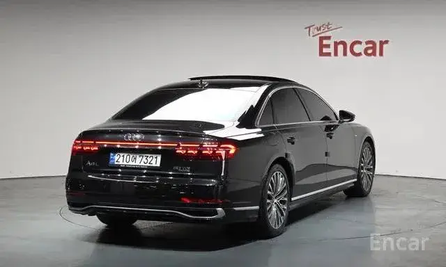 AUDI A8 PREMIUM 2023