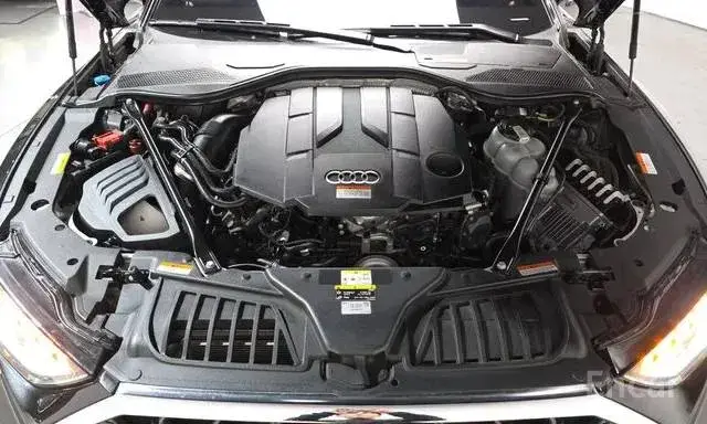 AUDI A8 PREMIUM 2023