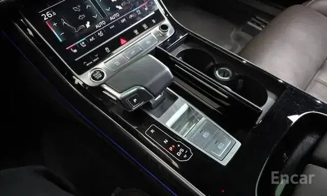 AUDI A8 PREMIUM 2023