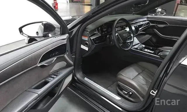 AUDI A8 PREMIUM 2023
