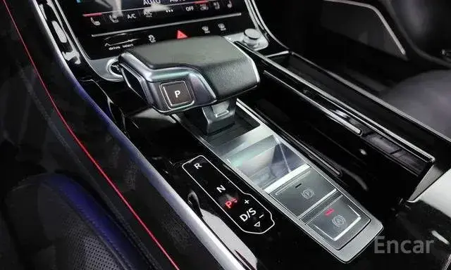 AUDI A8 PREMIUM 2022