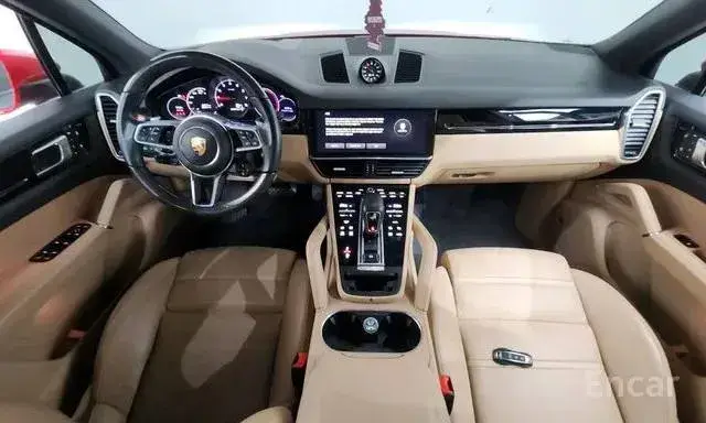 PORSCHE CAYENNE 2023