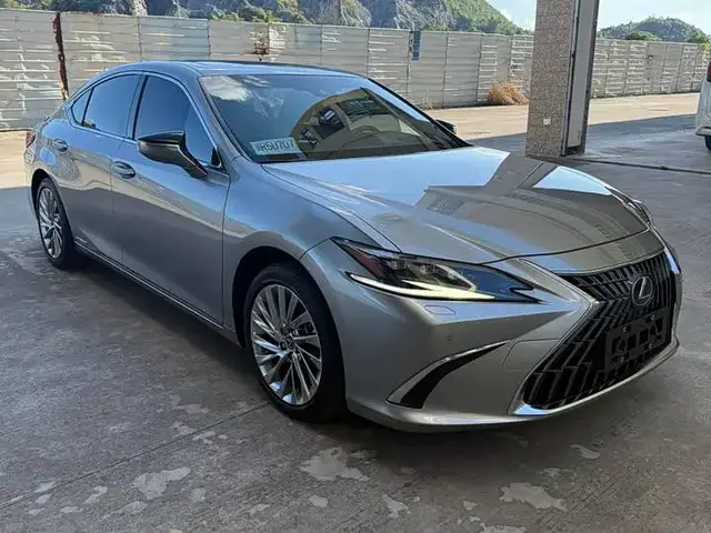 LEXUS ES300H 2022