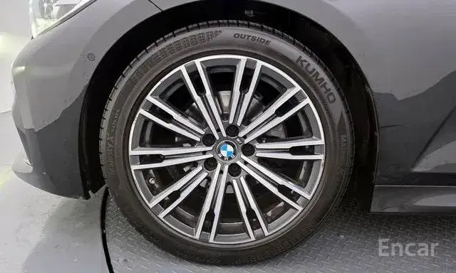 BMW 3 SERIES 2022