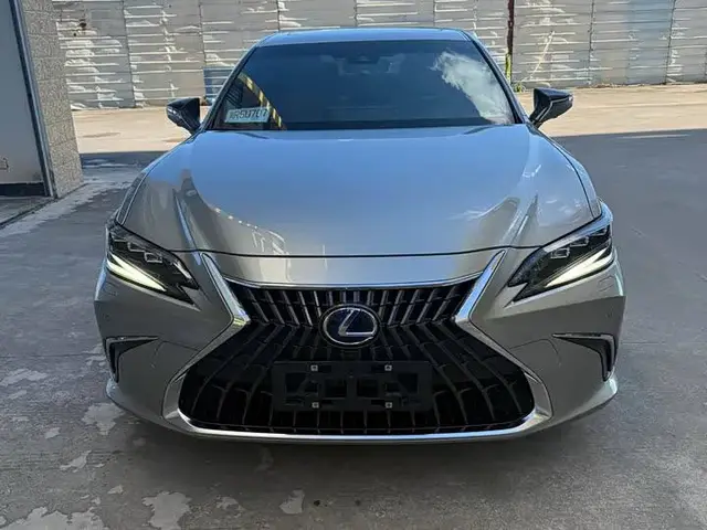 LEXUS ES300H 2022