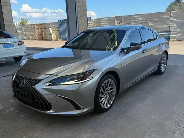 LEXUS ES300H 2022