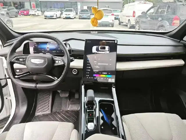 GEELY BOYUE COOL 2023