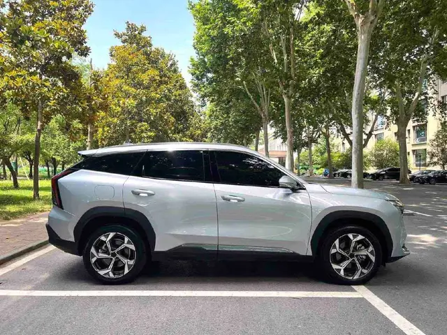 GEELY BOYUE L 2022