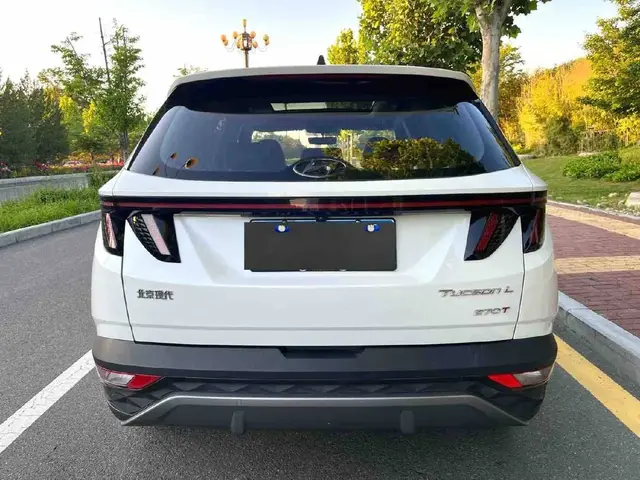 HYUNDAI TUCSON 2023