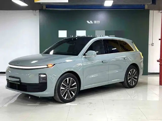 LI AUTO L6 MAX 2025