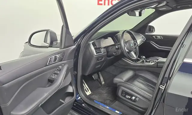 BMW X5 G05 XDRIVE40I M 2022