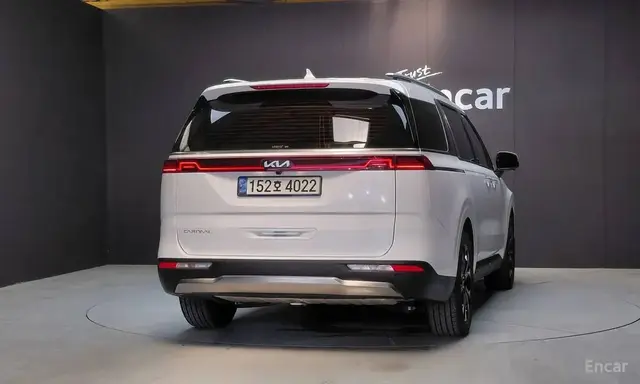KIA CARNIVAL SIGNATURE 2022