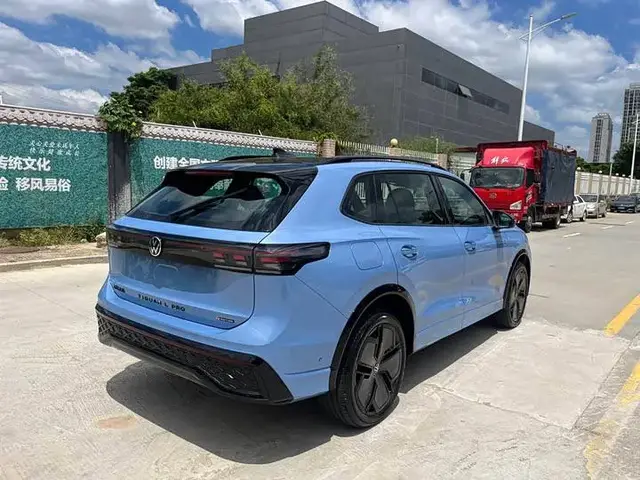 VOLKSWAGEN TIGUAN L RLINE 2024