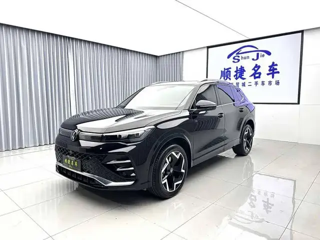 VOLKSWAGEN TIGUAN L RLINE 2025