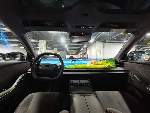 GEELY E8 620KM E8 FLAGSHIP 620KM 2025