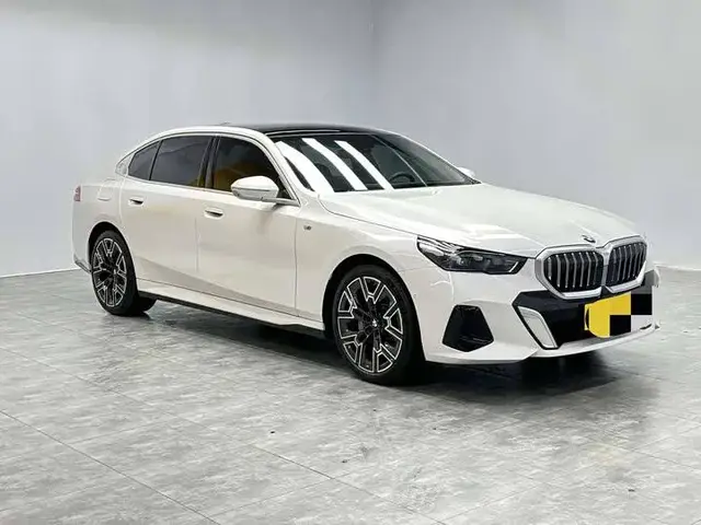 BMW 530LI 2025