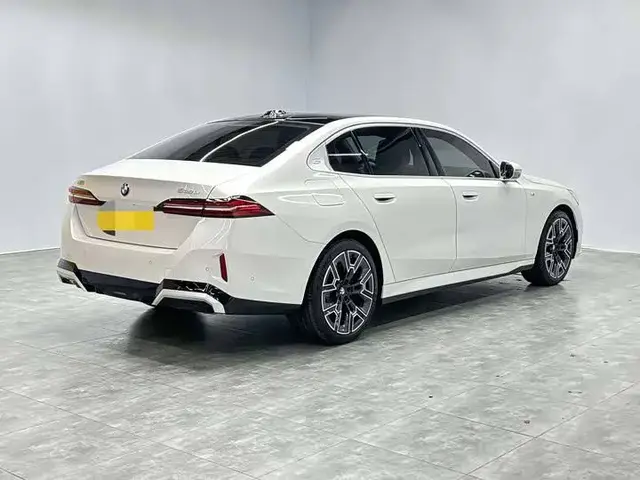 BMW 530LI 2025