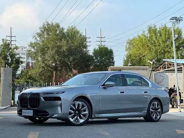 BMW I7 XDRIVE 60L 2023