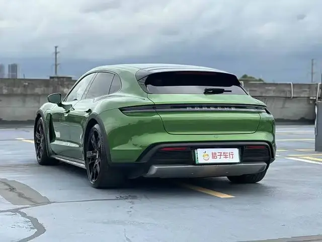 PORSCHE TAYCAN 4 CROSS TURISMO 2023