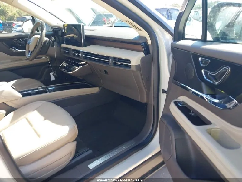 LINCOLN CORSAIR RESERVE 2023