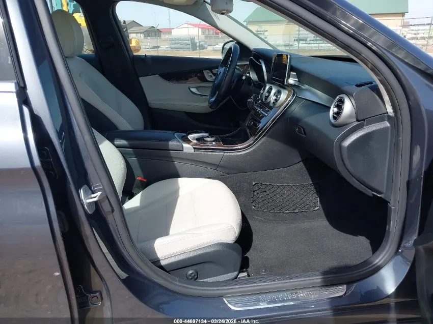 MERCEDES-BENZ C-CLASS C 300 4MATIC 2016
