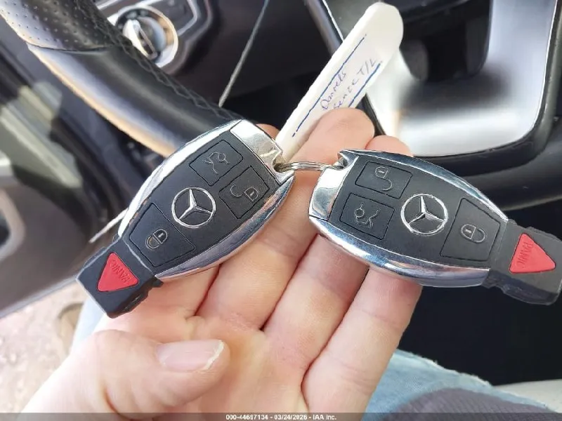 MERCEDES-BENZ C-CLASS C 300 4MATIC 2016