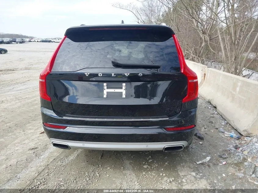 VOLVO XC90 T5 MOMENTUM 7 2021