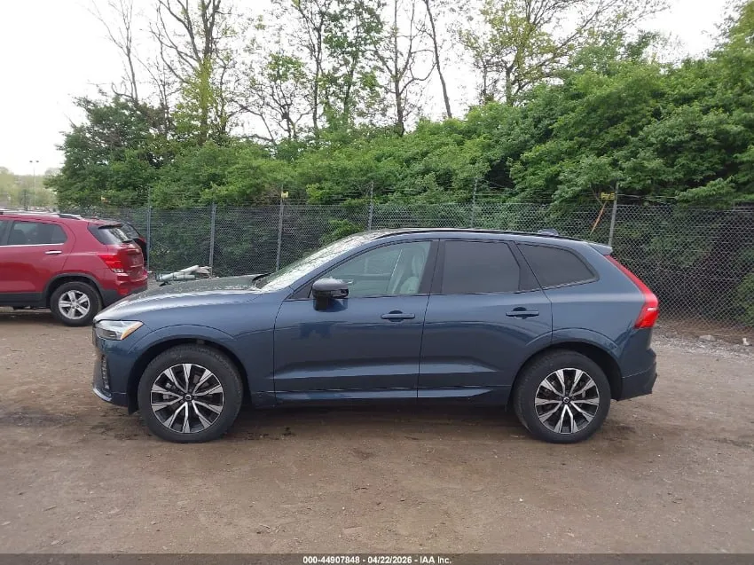 VOLVO XC60 B5 CORE DARK 2024