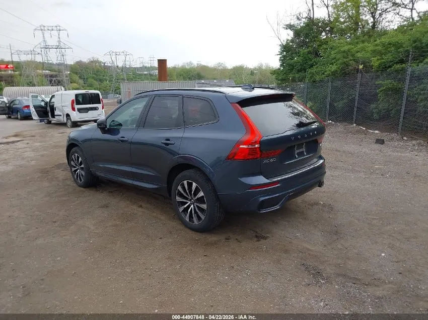 VOLVO XC60 B5 CORE DARK 2024
