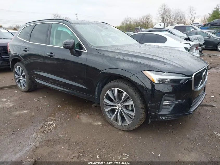 VOLVO XC60 B5 MOMENTUM 2022