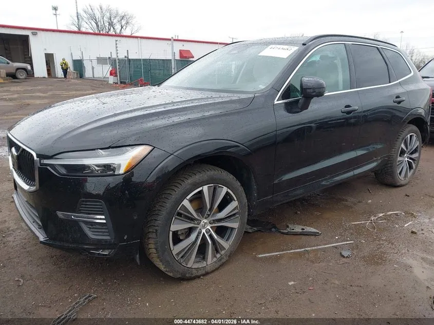 VOLVO XC60 B5 MOMENTUM 2022
