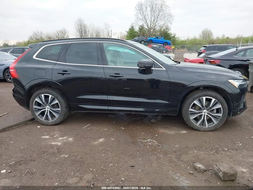 VOLVO XC60 B5 MOMENTUM 2022