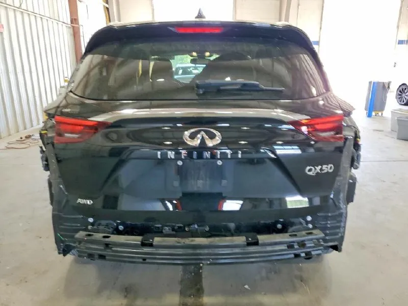 INFINITI QX50 LUXE 2021
