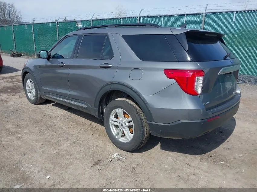 FORD EXPLORER XLT 2021