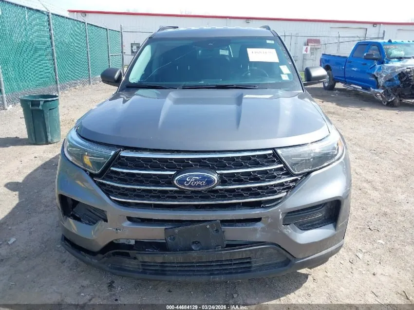 FORD EXPLORER XLT 2021
