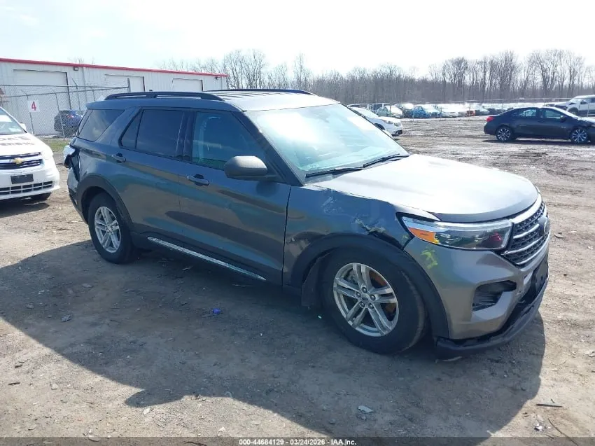 FORD EXPLORER XLT 2021