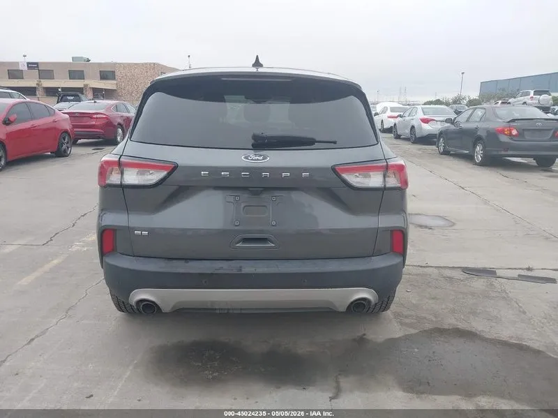 FORD ESCAPE SE 2022