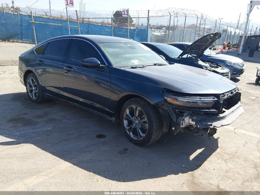 HONDA ACCORD EX 2024