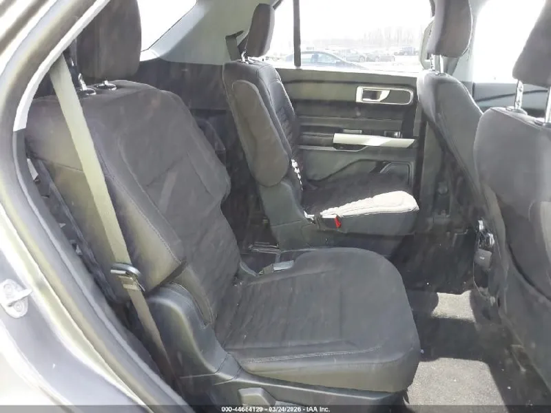 FORD EXPLORER XLT 2021