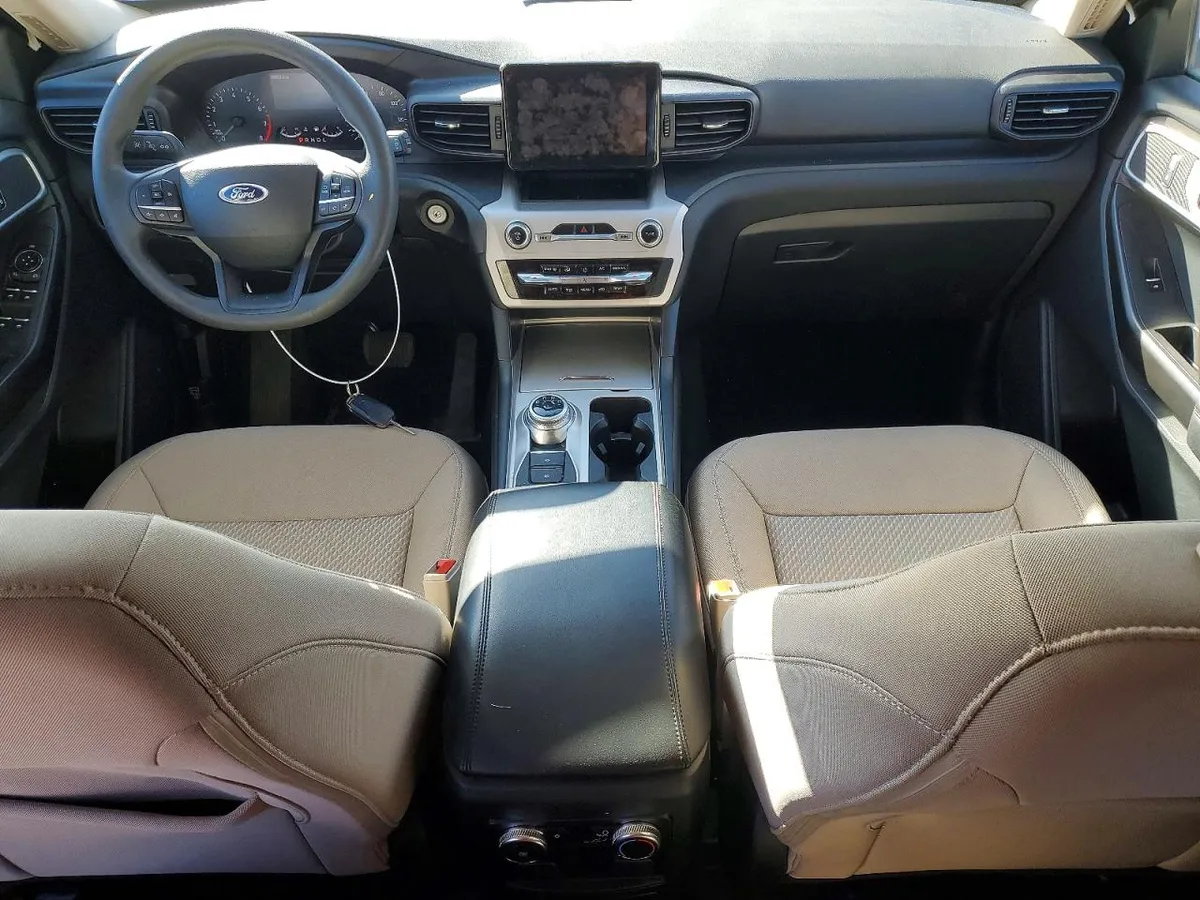FORD EXPLORER 2023