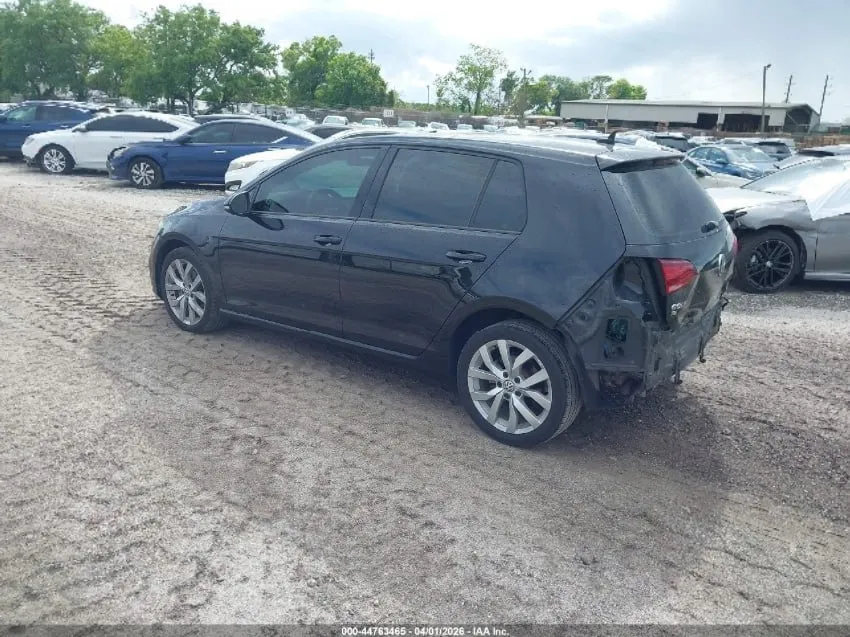 VOLKSWAGEN GOLF SE 2019