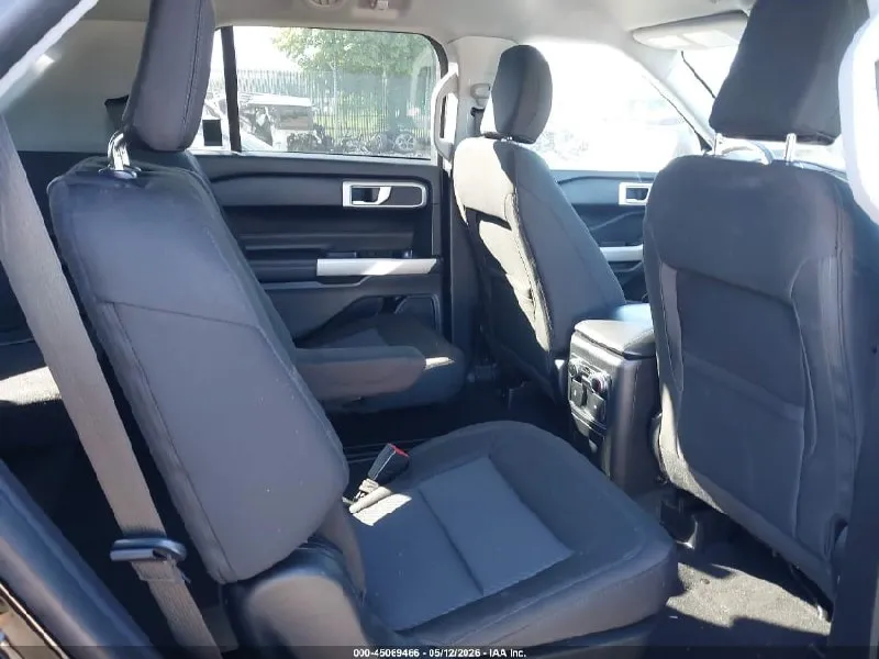 FORD EXPLORER XLT 2022