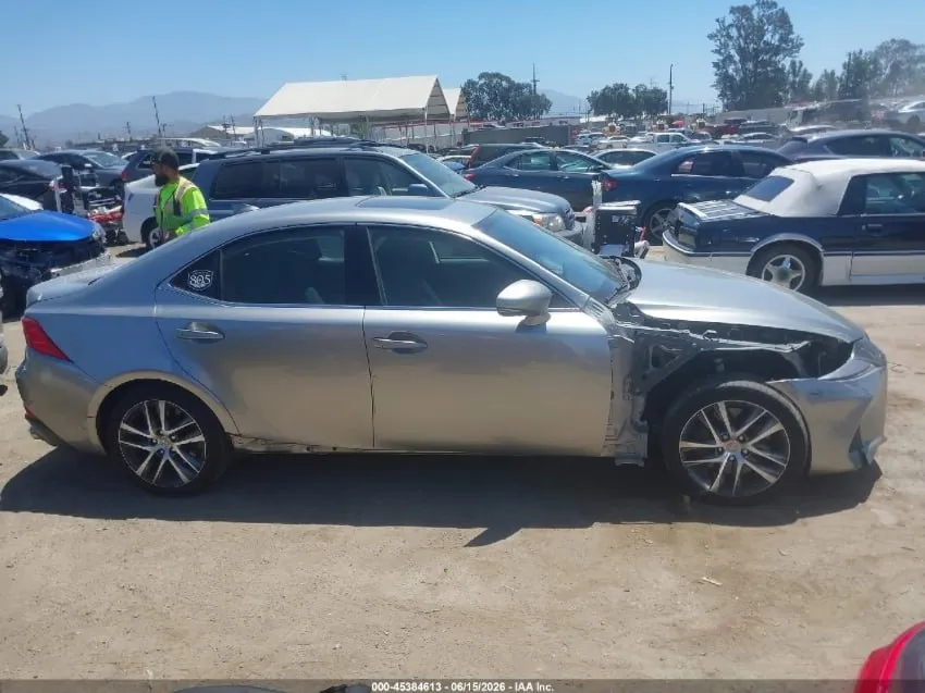 LEXUS IS 300 2020