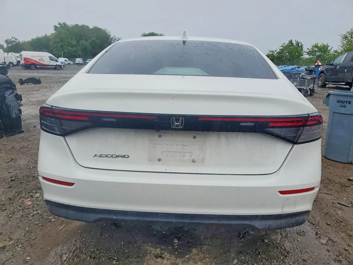 HONDA ACCORD EX 2023