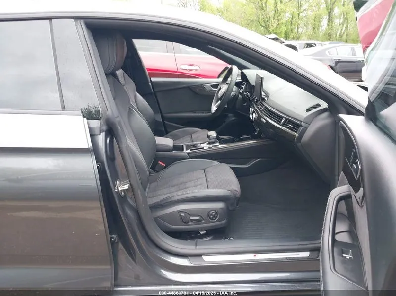 AUDI A5 PREMIUM PLUS 2025