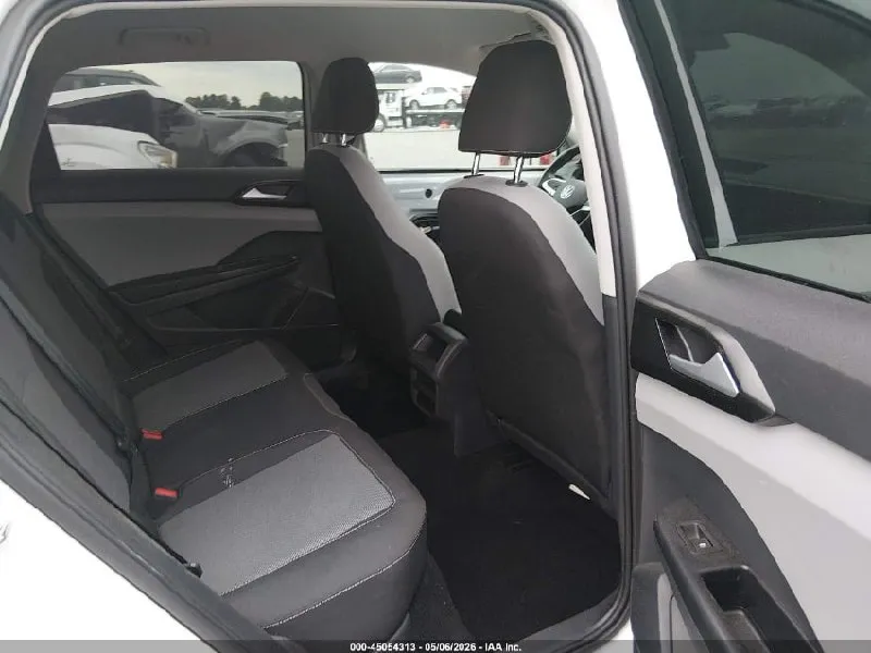 VOLKSWAGEN TAOS 2023