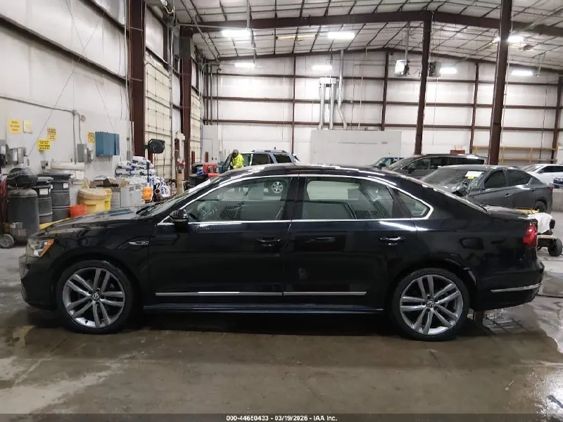 VOLKSWAGEN PASSAT 2017
